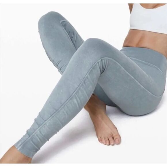 Lululemon Women's Inner Glow Tight Washed Chambray Ruched Legging size 4 - Picture 9 of 10
